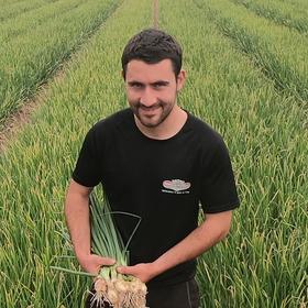 Mathieu organic market gardener in Trévou-Tréguignec (22)